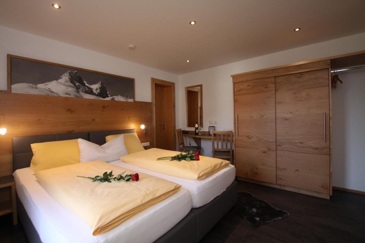 Gaestehaus Alpina Санкт-Антон-ам-Арльберг Экстерьер фото