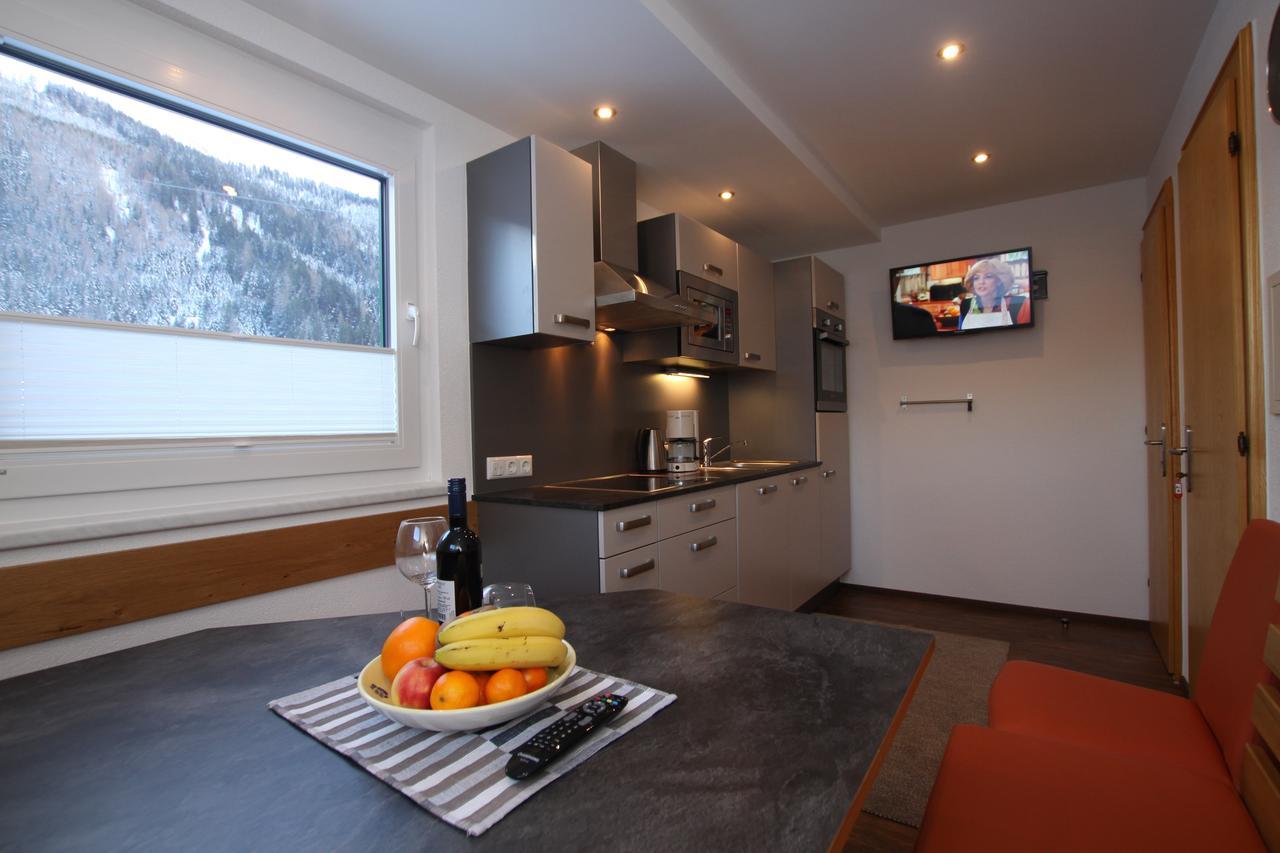 Gaestehaus Alpina Санкт-Антон-ам-Арльберг Экстерьер фото